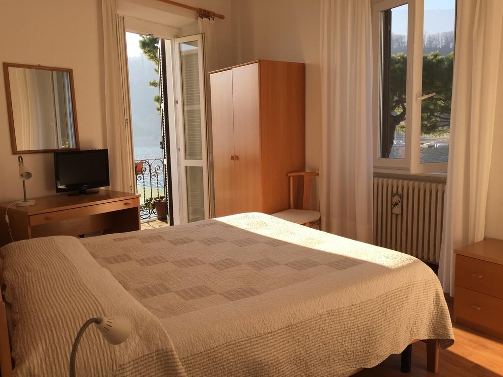 Hotel Plinio Лено Стая снимка